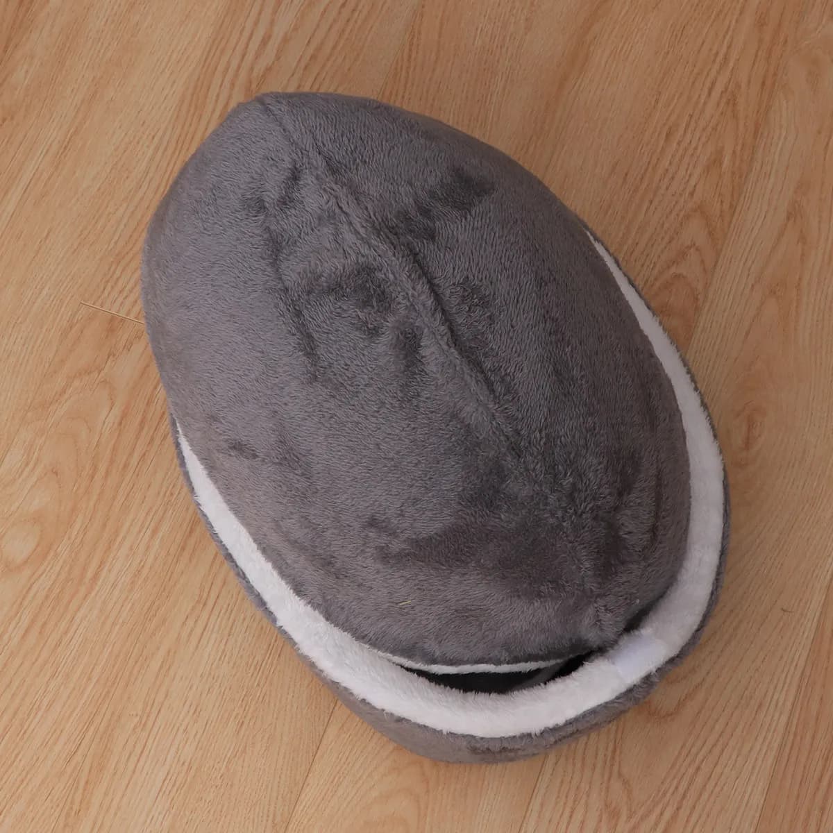 Cuccia Invernale Calda e Staccabile per Cani, Gatti, Cuccioli e Piccoli Animali Domestici, Design a Sacco a Pelo Semi-Coperto, Facile da Pulire