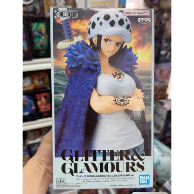 In Magazzino Original100% Bandai Anime Action Figures Giocattoli One Piece Trafalgar D Water Law Modello Giocattolo Statua Garage Action Figure