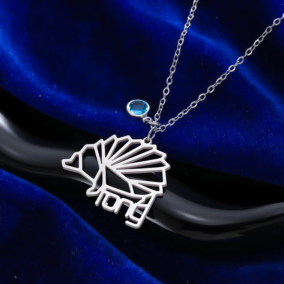 Simpatico riccio con ciondolo Collana con piega cava Nome personalizzato Catene girocollo con clavicola da donna Gioielli animali adorabili Regali per ragazze
