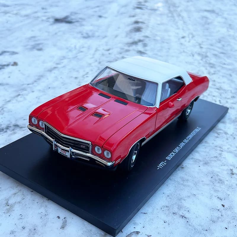 Modello originale 1:18, GM 1972 Buick SKYLARK GS CONYERIBILE, modello di auto in lega per esposizione, regali e collezioni