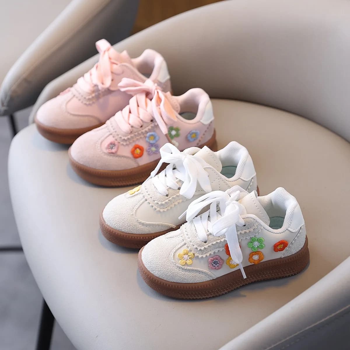Shallow Shoes Girls Running Spring Autumn Fashion Appliques Breathable Embroidered Flower Lace-Up Casual Comfort Sneakers