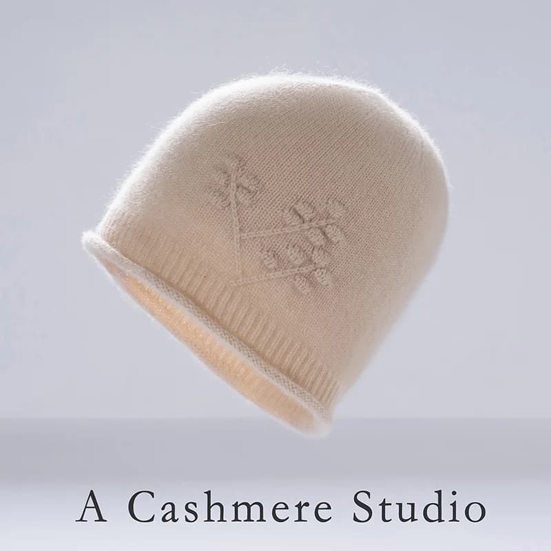 Jacquard knitted hat in real cashmere Women's hot winter cap Berretto with solid colored beads fashion Pullover hat in cashmere