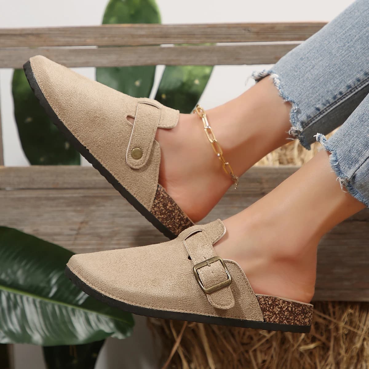 Women Slippers Outdoor Flats Sandals Summer Casual Clogs Slippers New Cork Platform Shoes for Women Closed Toe Flat Slides Women