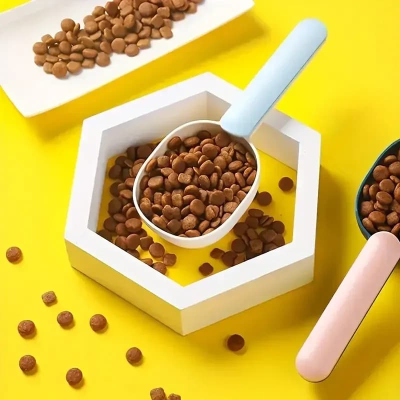 Cucchiaio per alimenti per cani con clip sigillante per cucchiaio per alimentazione per animali domestici con materiale ABS durevole e forniture per animali dal design ergonomico