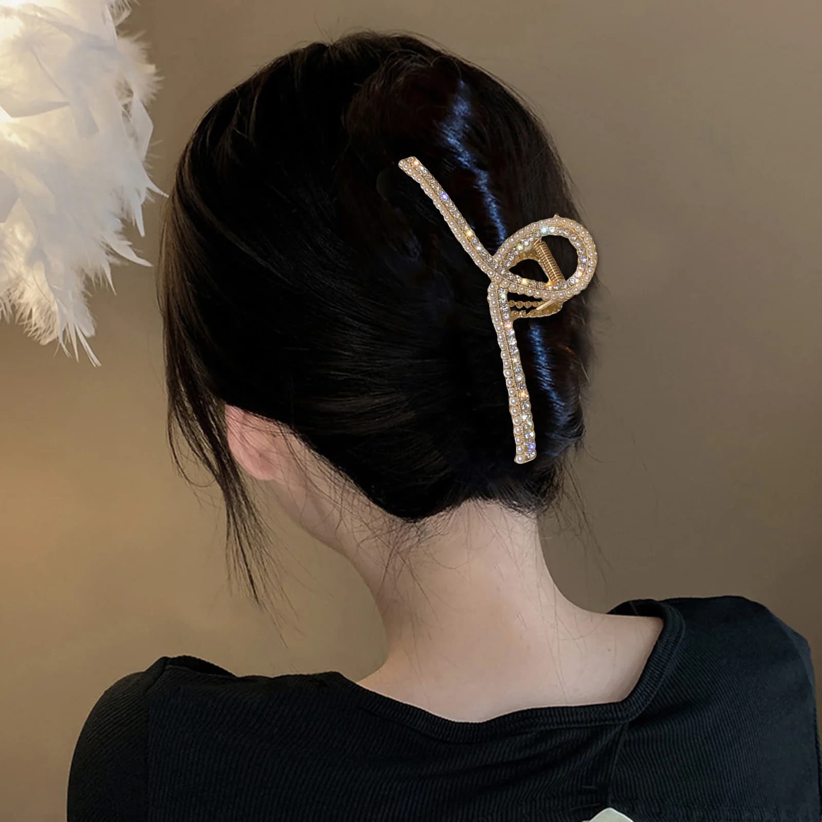 Fermagli per mascelle per capelli con perle delicate e strass Accessori per capelli dal temperamento versatile Copricapo per donne e ragazze Uso quotidiano