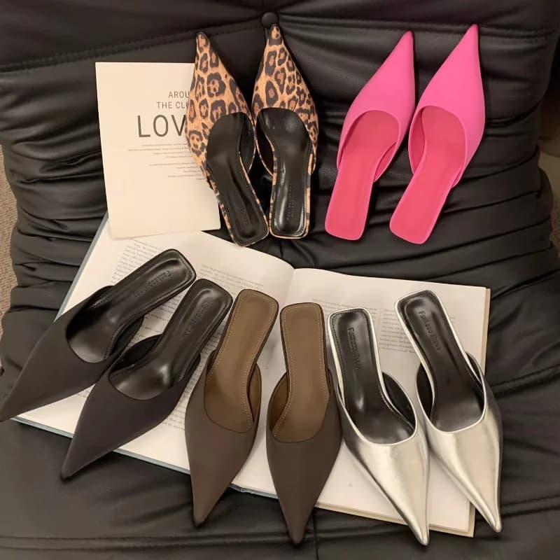 Nuovo lusso a punta da donna ciabatte pantofola moda color caramella signore elegante abito sandalo quadrato tacco basso slip on diapositive scarpe
