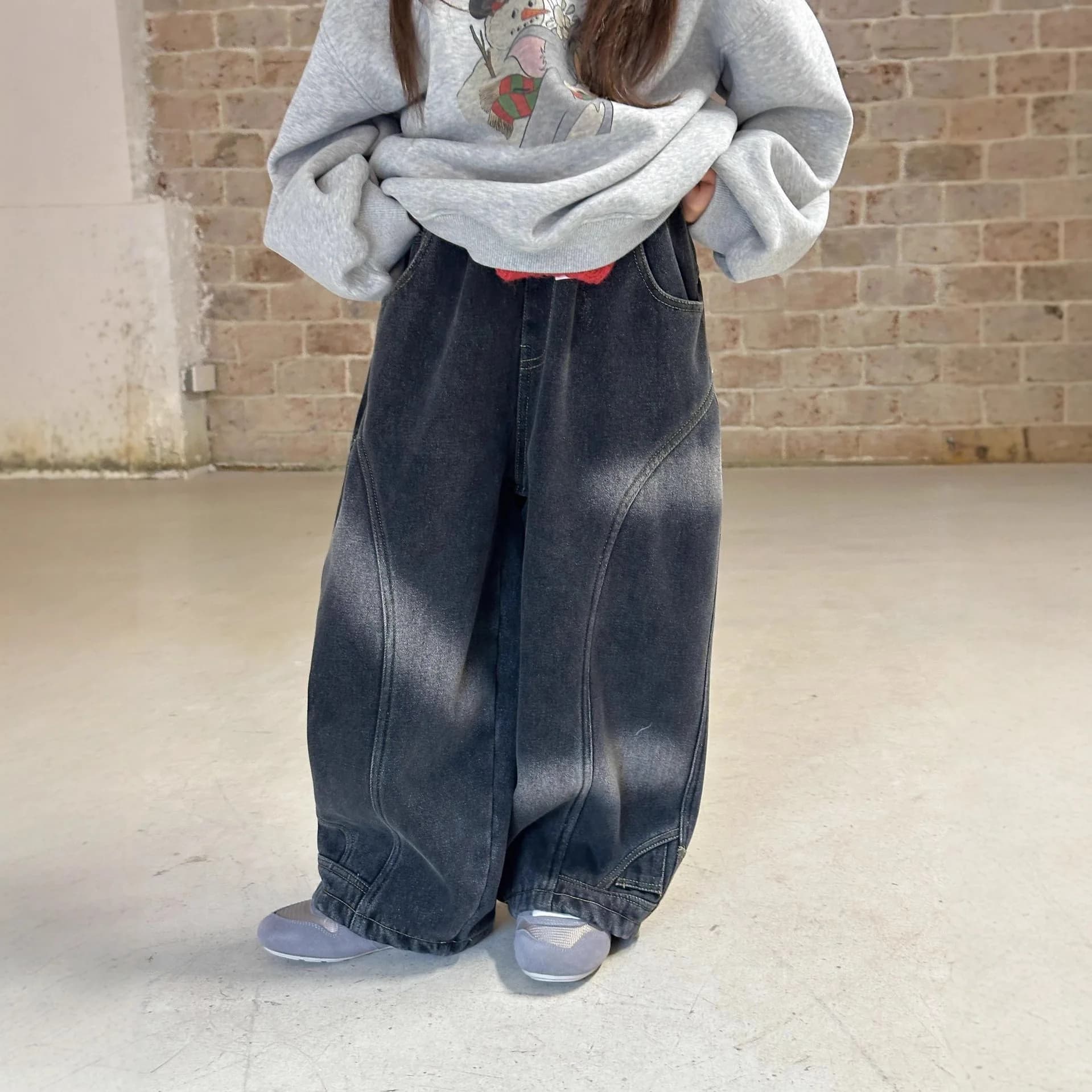 Jeans foderati in pile per bambini 2025 Inverno Nuovi ragazzi Design Moda Pantaloni lunghi caldi ispessiti versatili Alla moda
