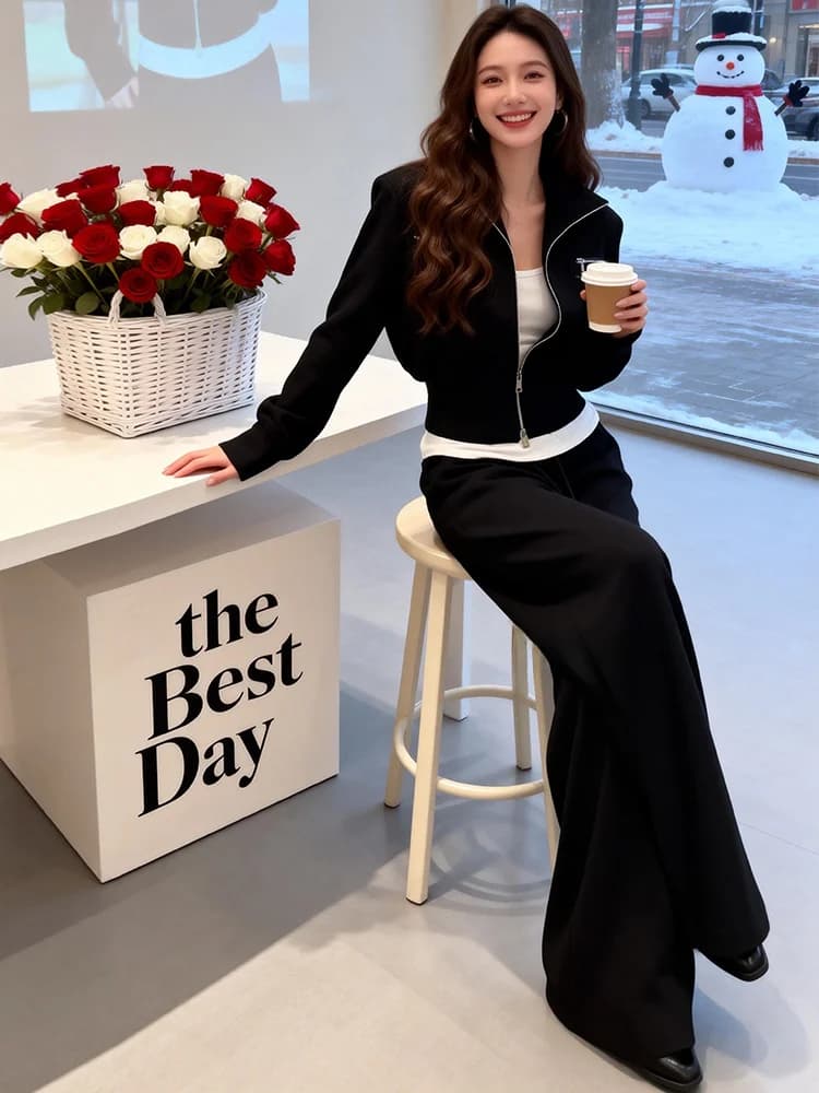Set Sportivo Casual alla Moda per Donna, Pantaloni a Vita Alta e Gamba Larga, Giacca Corta Nera, Completo Due Pezzi, Sensazione Primaverile di Tendenza