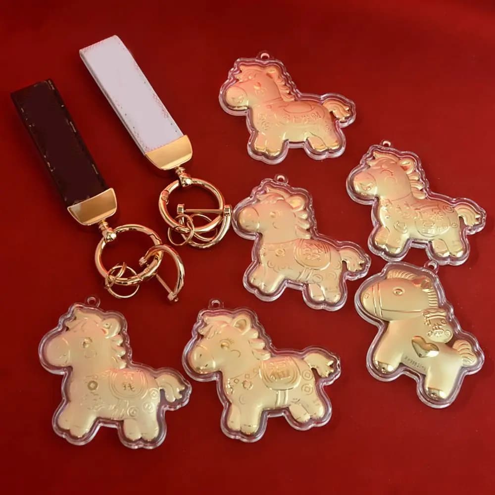 Accessori Creativi a Forma di Cavallo Dorato, Mascotte dell'Anno del Cavallo, Portachiavi a Forma di Pony Dorato, Accessori Cartoon Kawaii