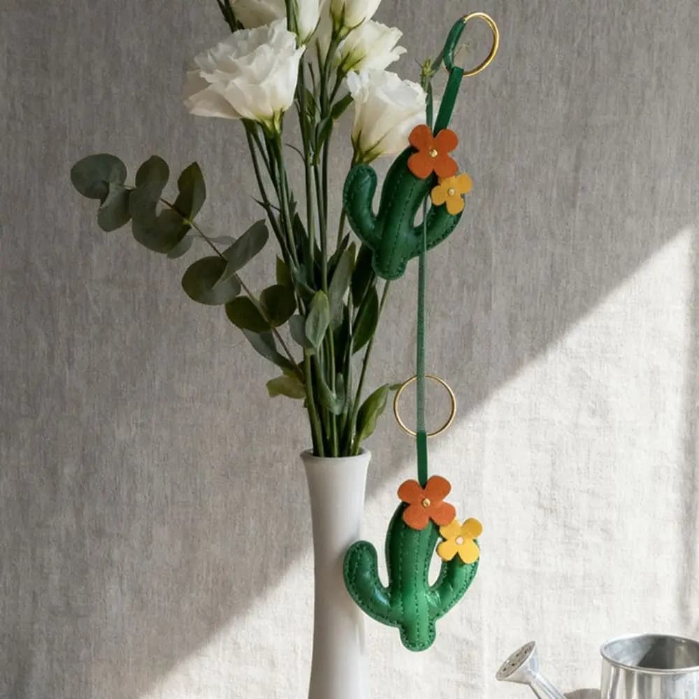 Lovely Hanger Pu Leather Cactus Pendant Handmade Fashion Pu Flower Keychain Creative Key Ring Bag Charm Luggage Accessories