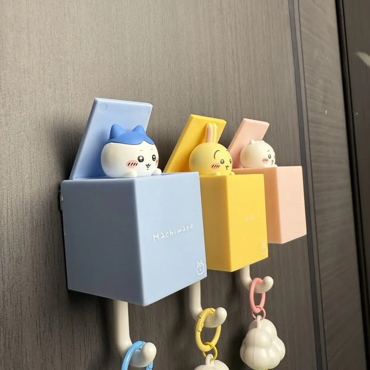 Gancio Retrattile Carino Chiikawa, Set Raffinato Usagi Hachiware, Gancio Adesivo Cartoon Kawaii, Appendiabiti da Parete per Decorazione Casa