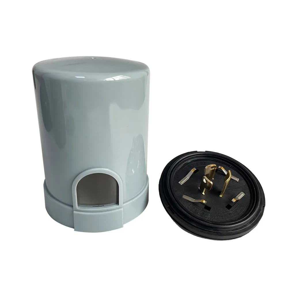 Smart street lighting controller enclosure IP67 NEMA 7 pin base plug with large coverage space