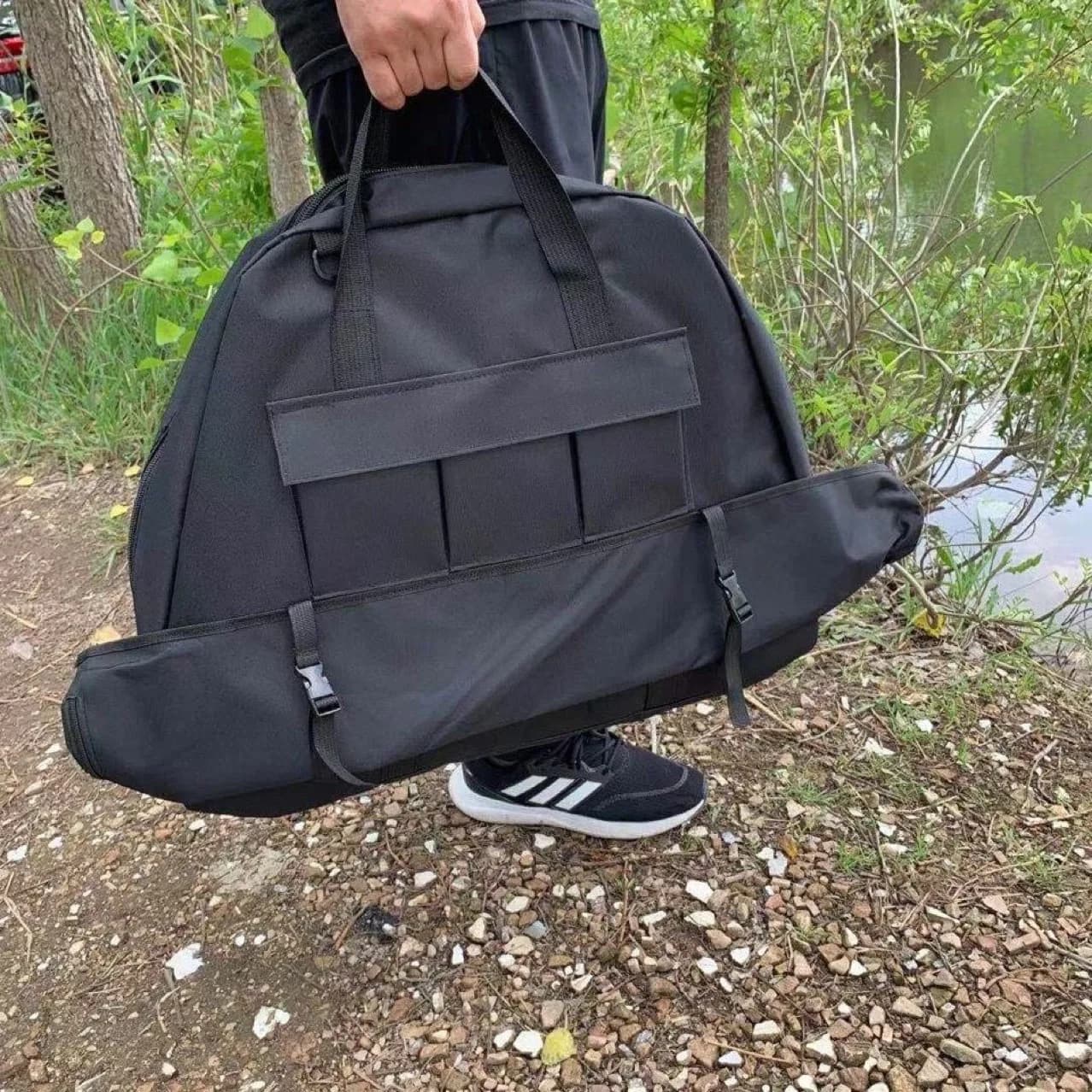Borsa per Arco Compound con Manico Triangolare e Tasca Porta Frecce, per Caccia e Tiro al Bersaglio, Nera e Mimetica