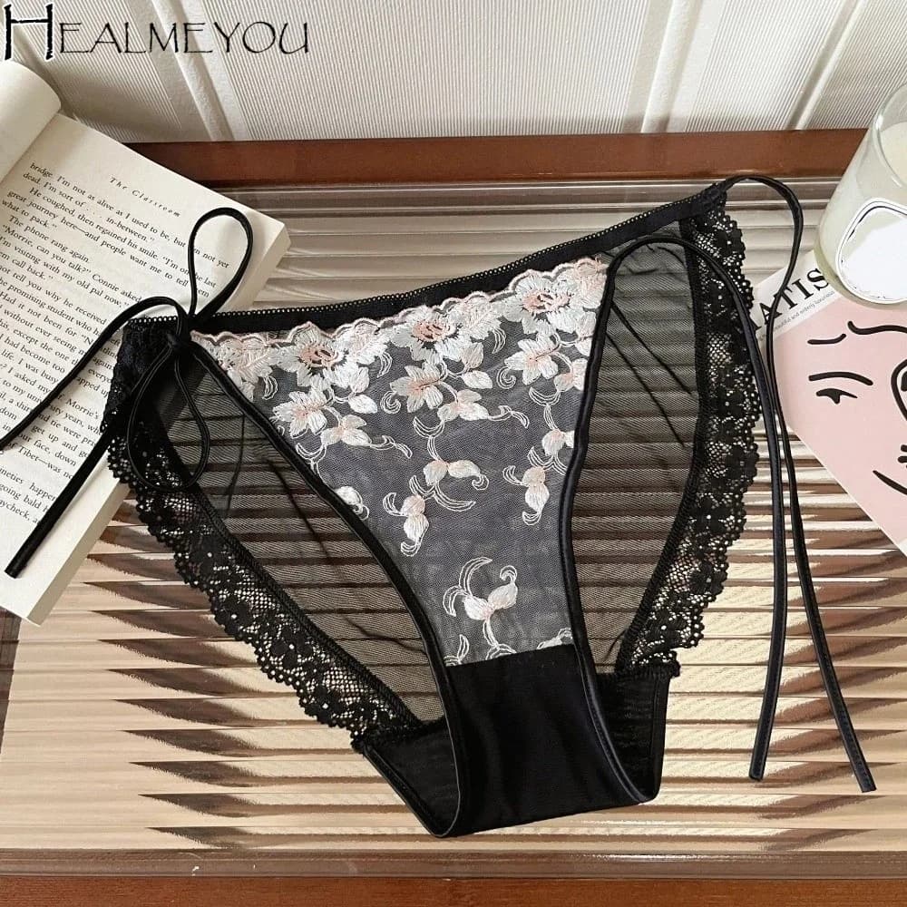 Mutandine da donna alla moda a vita bassa con ricamo floreale, intimo trasparente con fondo in cotone, intimo femminile dolce con lacci