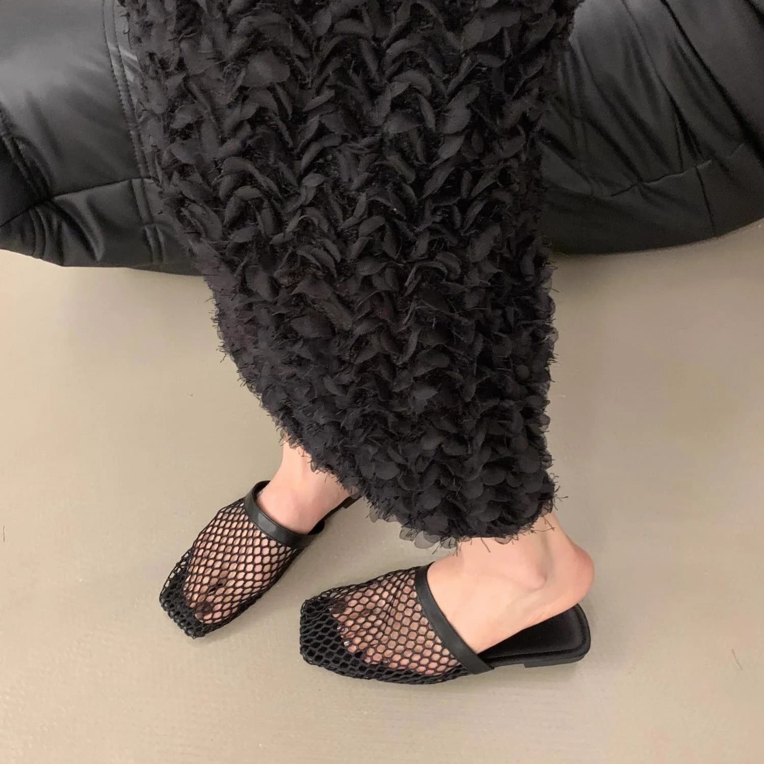 2026 New Fashionable Ladies Slippers Outdoor Summer Retro Woven Hollow out Head Half Slippers Breathable Comfortable Flat Heel