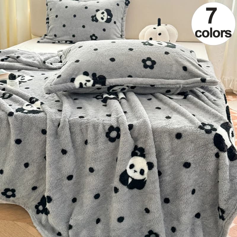 Coperta di flanella stampata Panda coccolone-Super morbida e calda, adorabile peluche per decorazioni per la casa, perfetta per coccole giocose