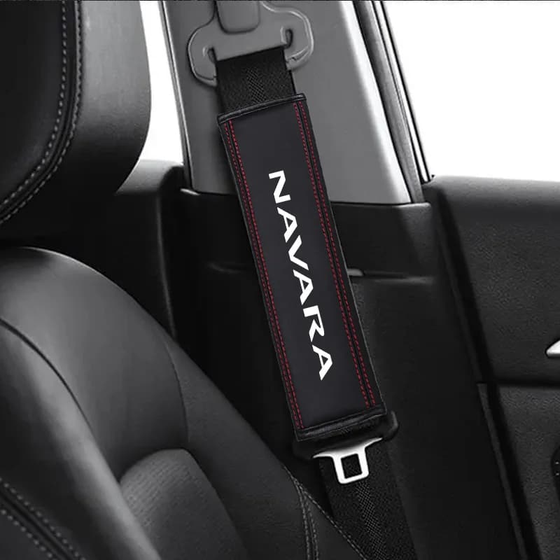 1PCS Cintura di sicurezza per auto Protezione per spalla in pelle scamosciata Copertura protettiva per cintura di sicurezza per Nissan Navara NP300 SL Cuscinetto protettivo di sicurezza