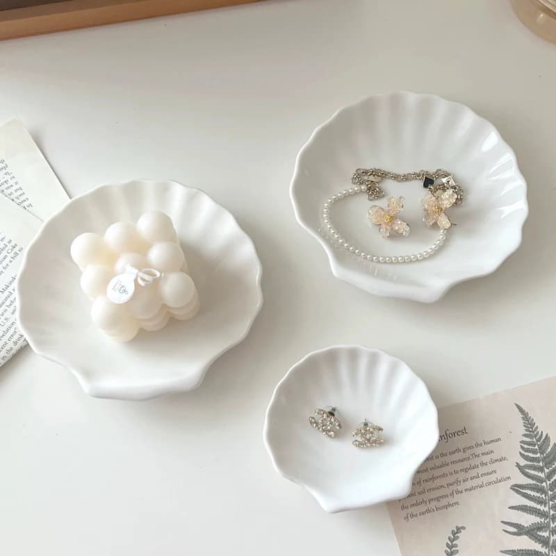 1PC Organizzatori da cucina Vassoio in ceramica Piastra a conchiglia Vassoi portaoggetti per gioielli Orecchini Display Ornamenti per il desktop Regali Decorativi per la casa