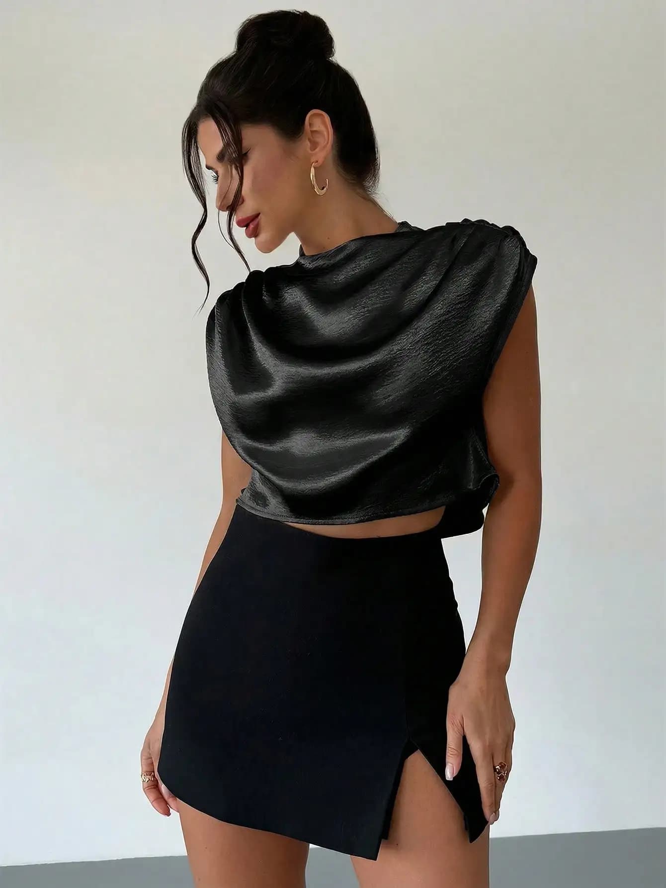 Camicette Firerie da donna, camicetta a tinta unita con colletto alla coreana e pieghe, casual ed elegante, con maniche a camicetta arricciate