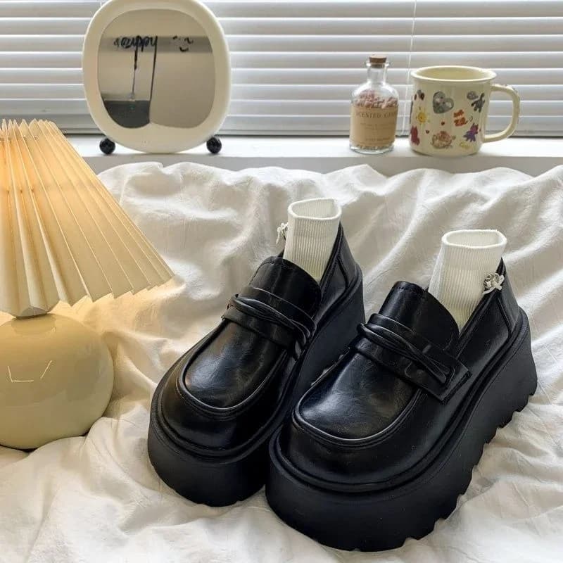 Petite donna mocassini vintage britannici con plateau in pelle suola spessa altezza crescente 2025 slip on primaverile