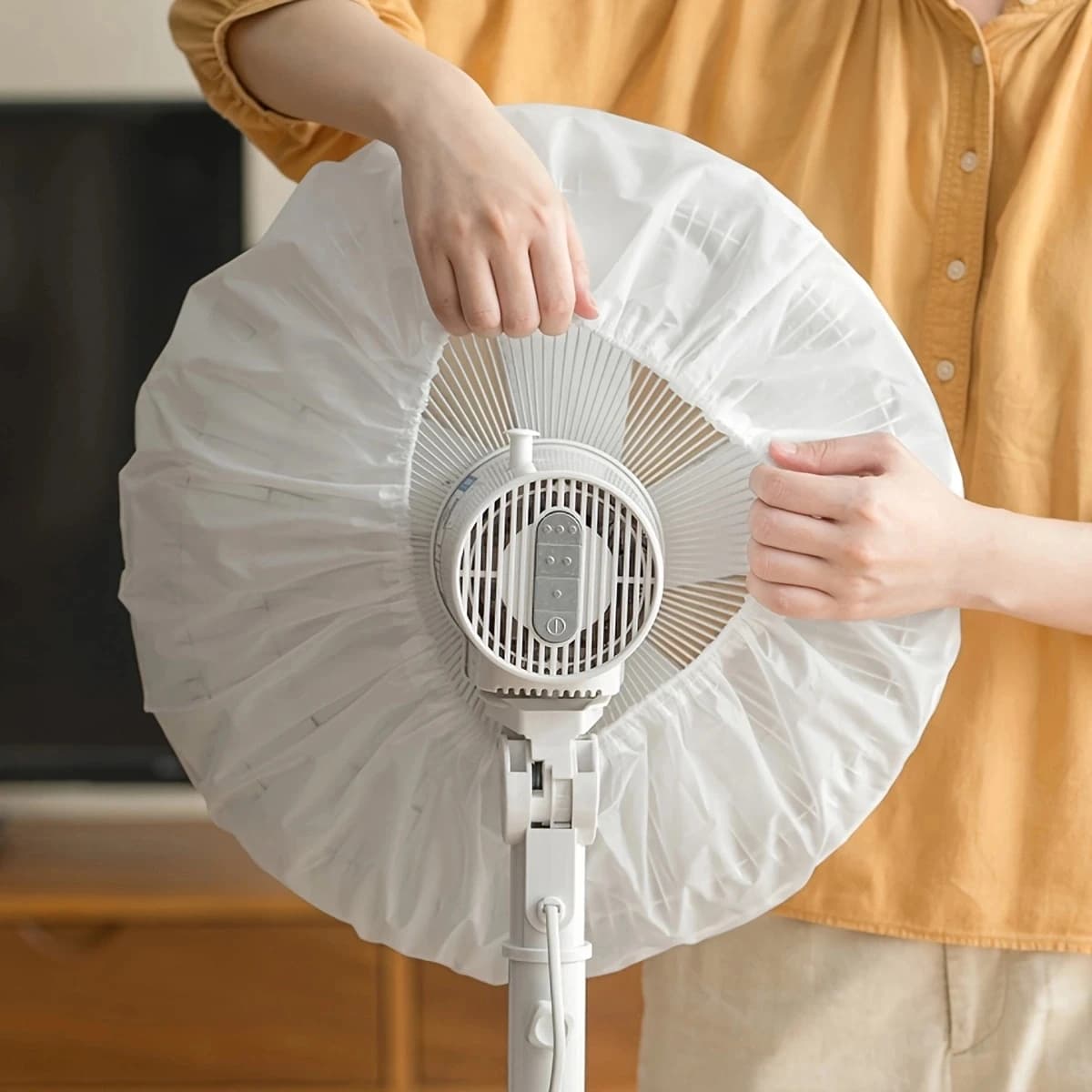 Universal Dust Cover for vertical floor fan for domestic use, which can fully cover the electric blower to protect from dust. One piece.