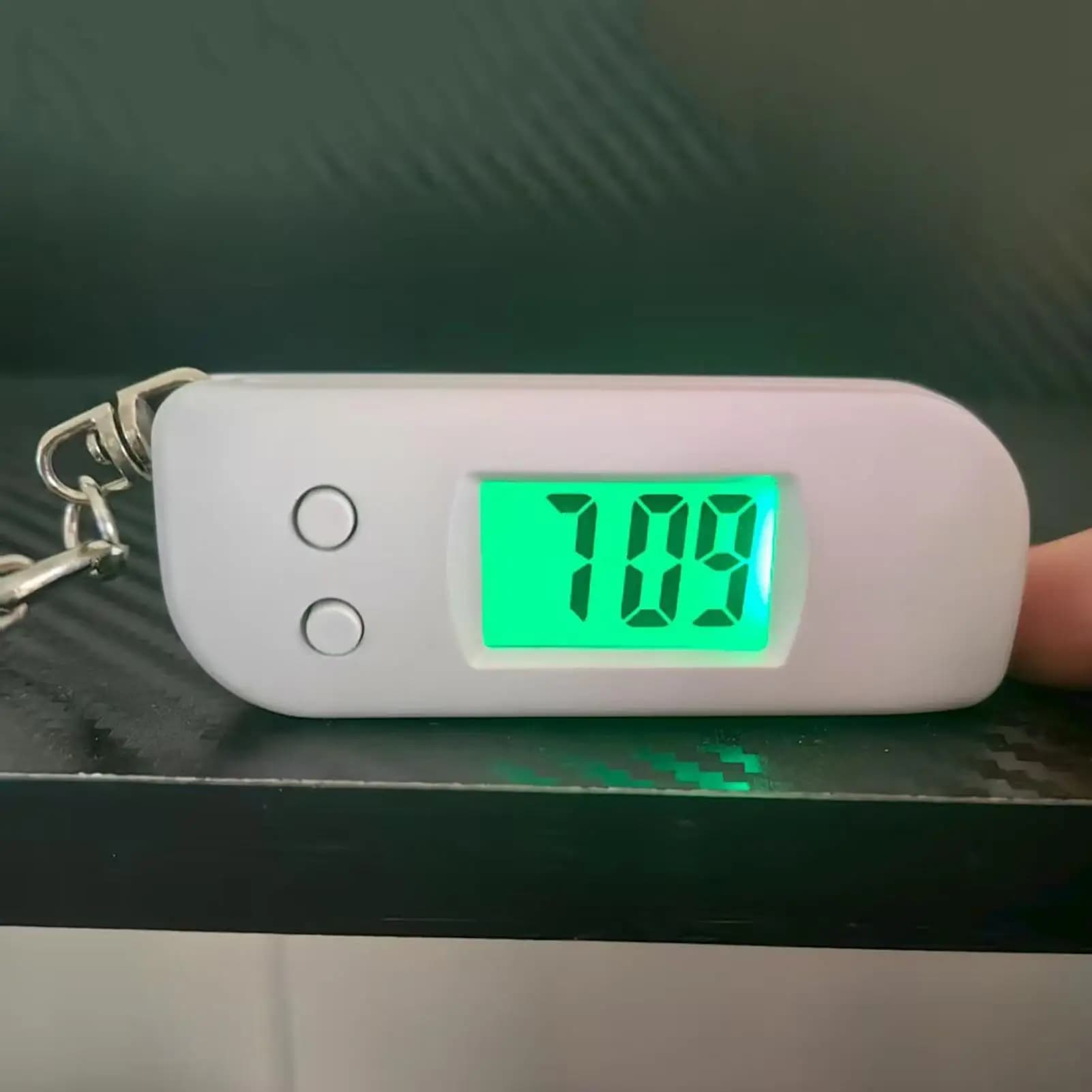 Orologio da tasca portachiavi a LED luminoso per bambini Display digitale LCD silenzioso Orologio da tavolo portatile per studio di esami per studenti Uomo Donna