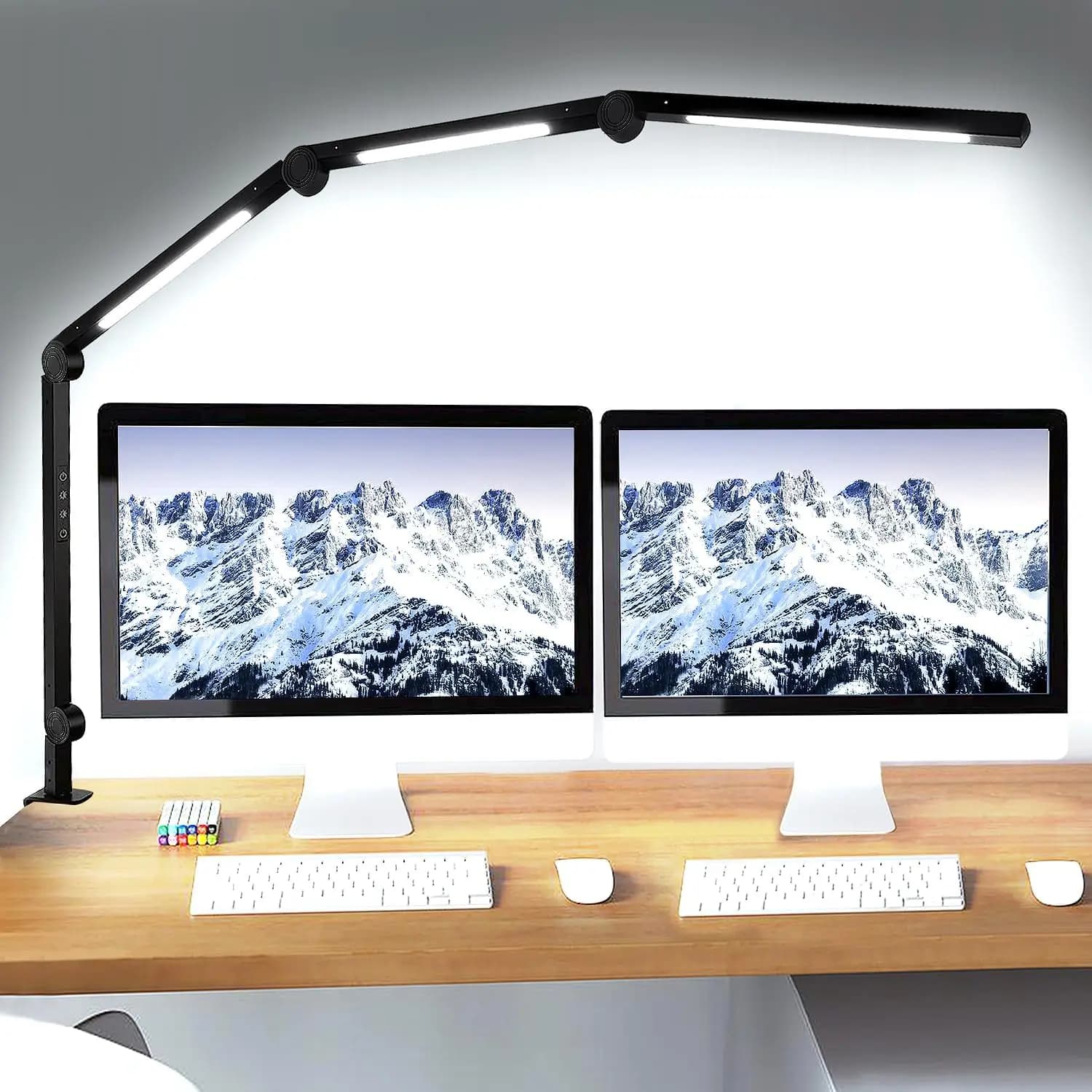Lampada da scrivania a LED con morsetto Braccio oscillante flessibile a 4 sezioni Lampada da scrivania a tre sorgenti luminose, 4 modalità colore e 5 luminosità