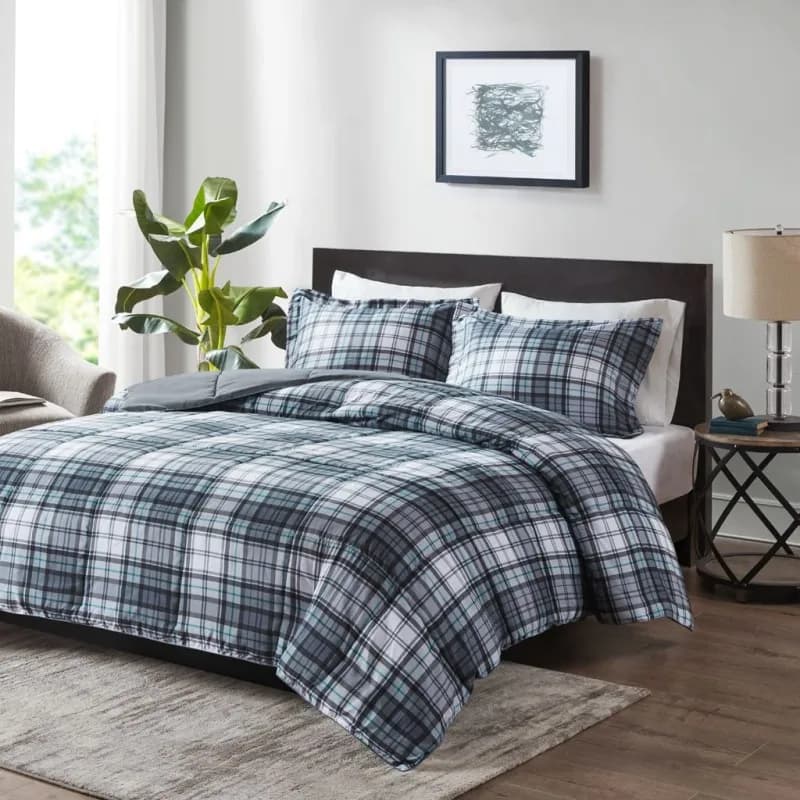2 Piece Twin/Twin XL Down Alternative All Season Comforter Set