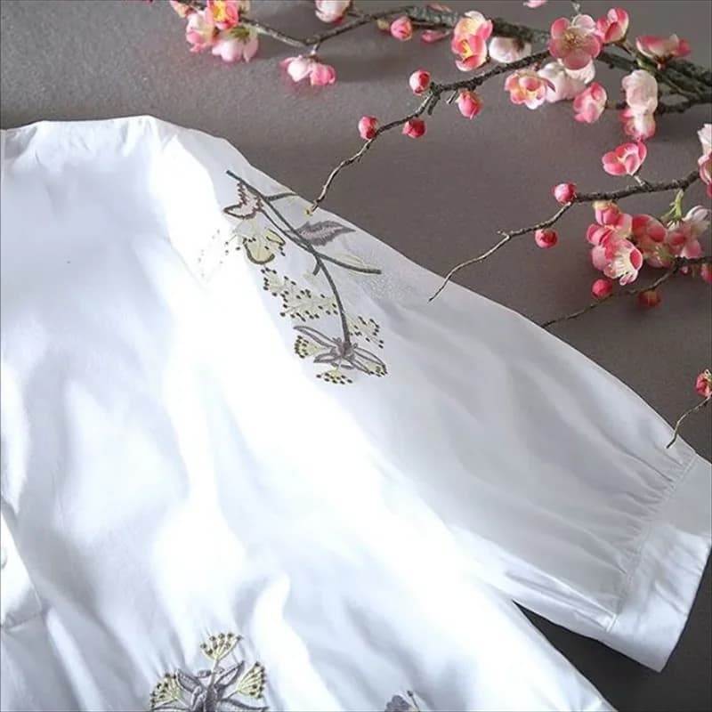 2026 Shirt Women Blouse Retro Shirt Embroidery Women Shirts Casual Tops Button Up Turn Down Collar Blouse Female Shirts