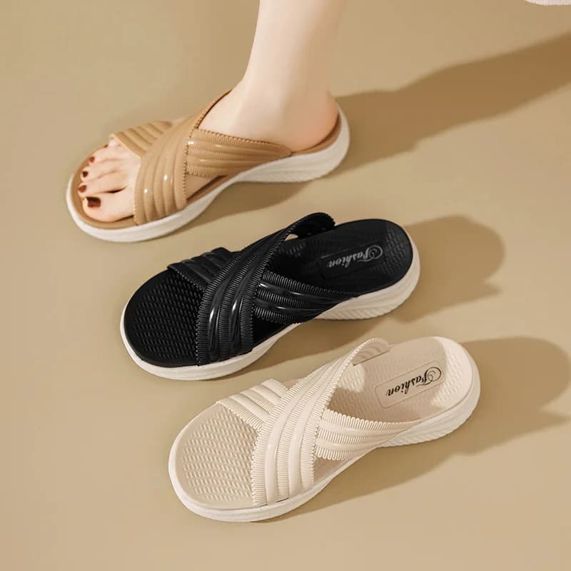 Women's summer outdoor wear new style slippers, fashionable color blocked cross strap, one line drag thick soled slippers, beach