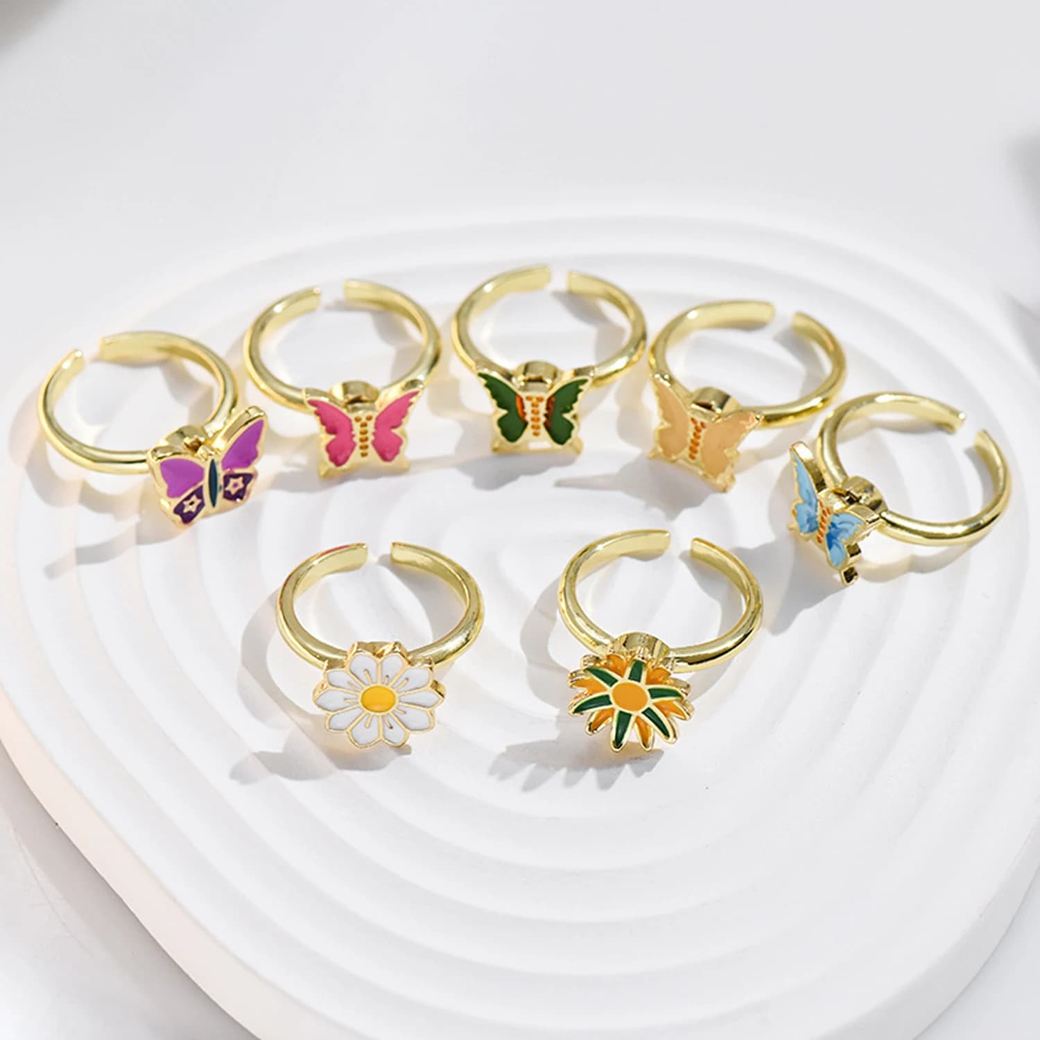 Anello Antistress Girevole di Lusso con Animali per Donne, Gioiello da Matrimonio con Fiori, Cuori e Libellule