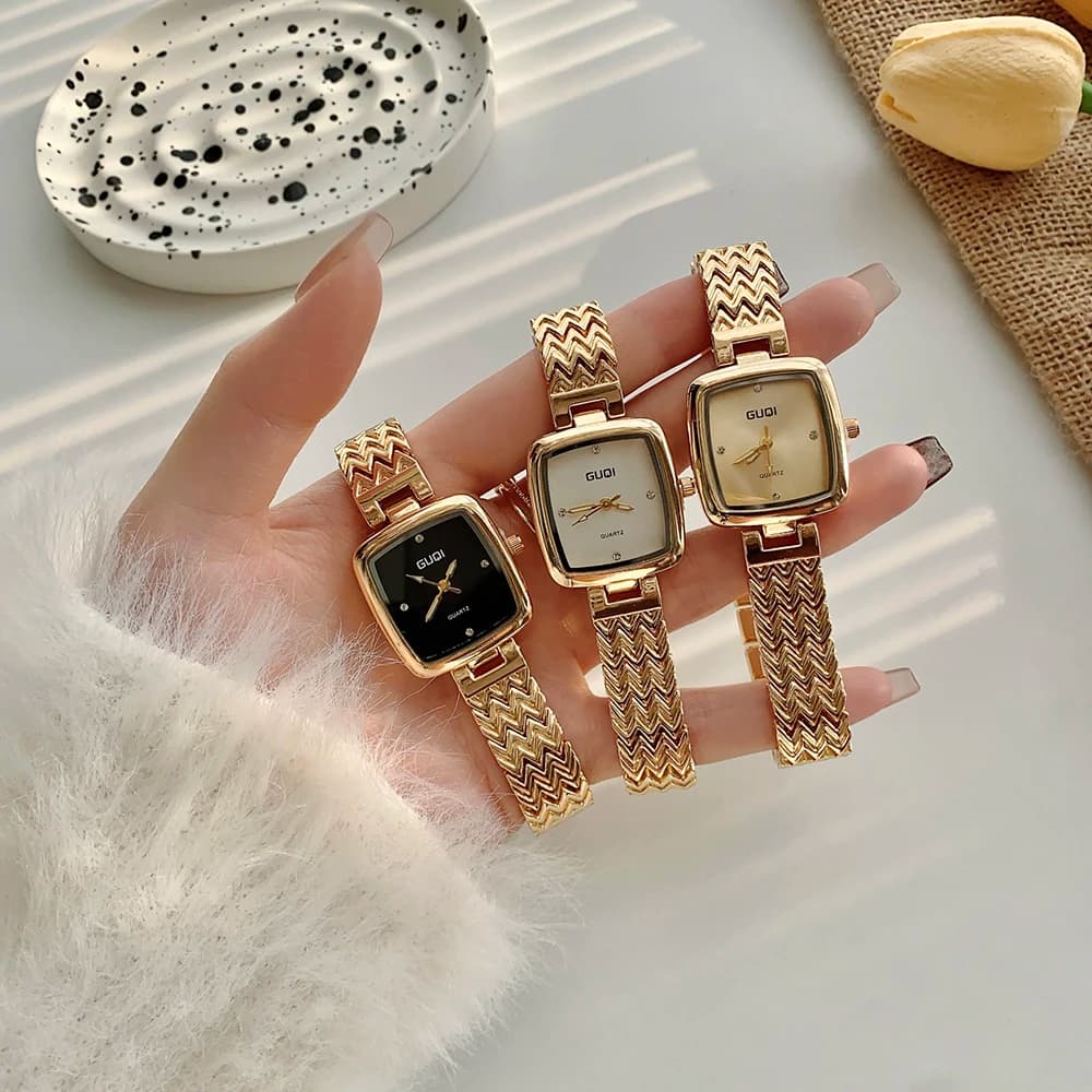 Orologio al quarzo in oro da donna Piccolo orologio da polso di lusso aggiornato con elegante braccialetto casual Piccoli orologi in oro da donna