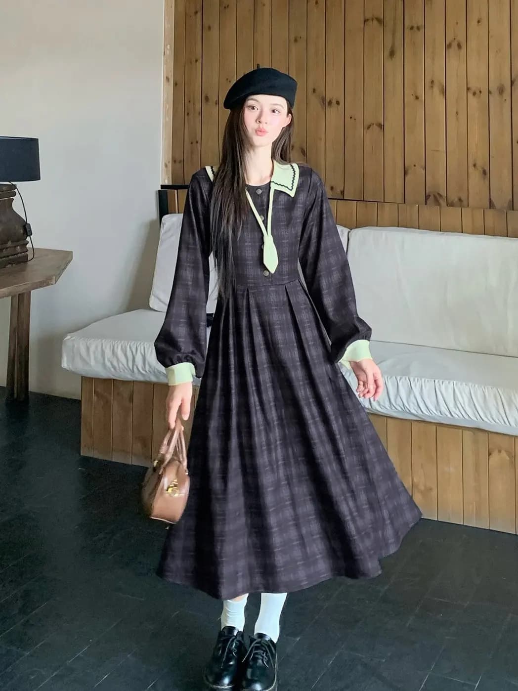 Abito a trapezio a quadri taglie forti, stile college, che snellisce e nasconde le formature, gonna lunga autunno inverno, in misto lana, con bottoni e vita alta