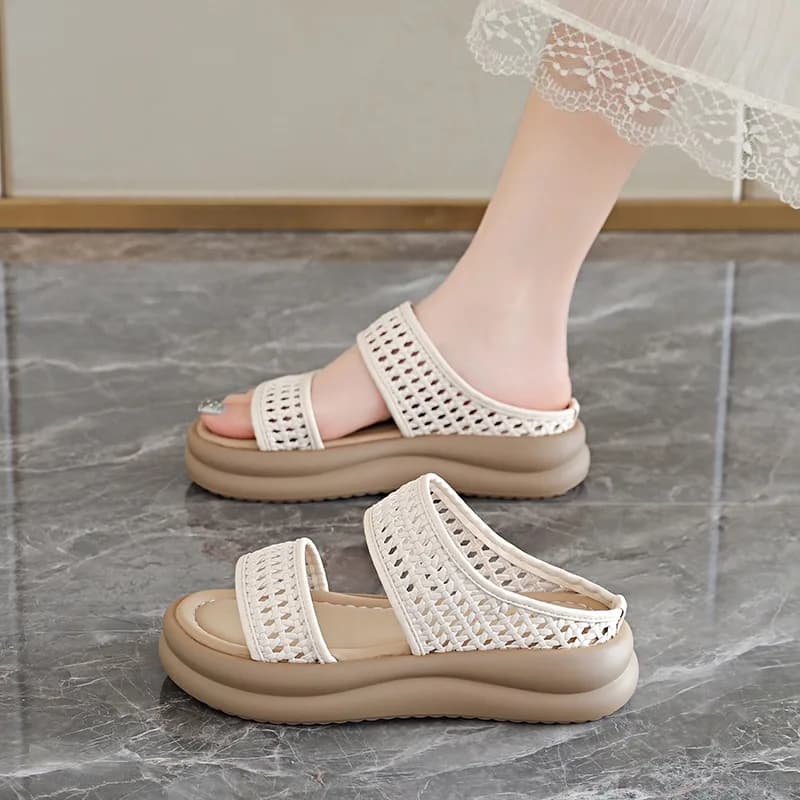 Ciabatte estive da donna con cinturino singolo, modello a mezza pantofola, ideali per piedi piccoli e grandi, design adatto a piedi larghi e carnosi