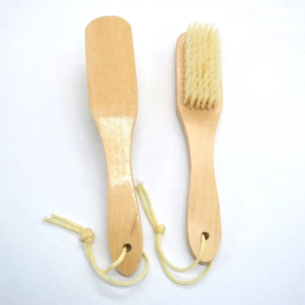 Spazzola per il lavaggio delle scarpe con manico in legno di lana morbida spazzola per la pulizia del manico confortevole spazzola per vasca da bagno con foro per appendere spazzola morbida