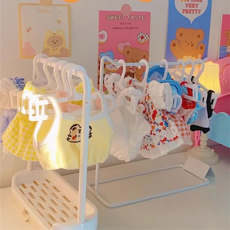Labububu clothes hanger for V1 V2 V3 clothes for dolls plastic accessories decoration birthday gift display for girl