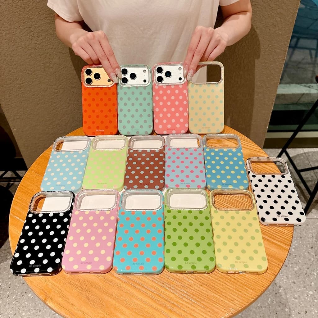 Cover Protettiva Antiurto per iPhone 17 16 15 Pro Max con Cornice Fotocamera Glitterata a Pois Vibranti Estivi Effetto Dopamina