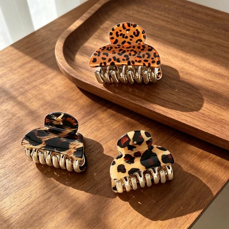 3pcs Leopard Print Hair Claw Clips Women Acrylic Strong Grip for Daily Party Ponytail Fashion Hair Accessories for Women