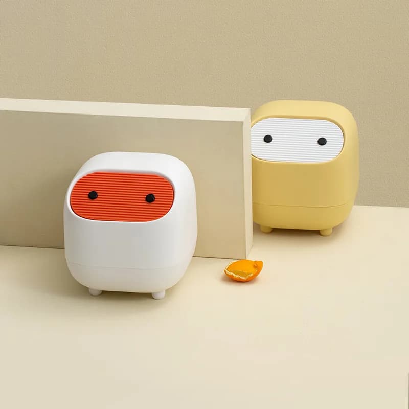 Mini Cestino da Scrivania Ninja, Coperchio a Doppio Strato con Apertura a Pressione, Cestino Compatto per Ufficio e Casa, Utilizzo Multiuso