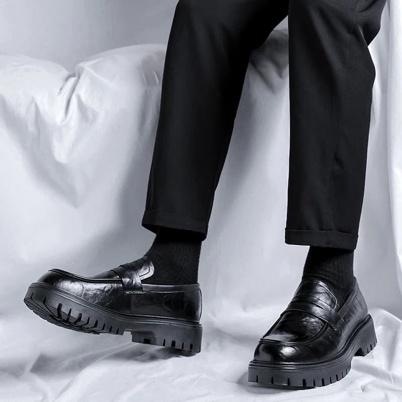 Men's Black leather shoes Gentleman Classic Luxury Style Work or Business High quality luxury adult dress Thick Bottom versatile