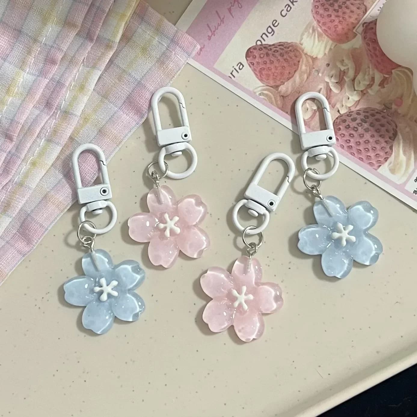 Sweet Colorful Jelly Flower Key Chain Color DIY Flower Cute Keychains Pendant Student Girls Resin Bag Pendant Keyring Jewelry