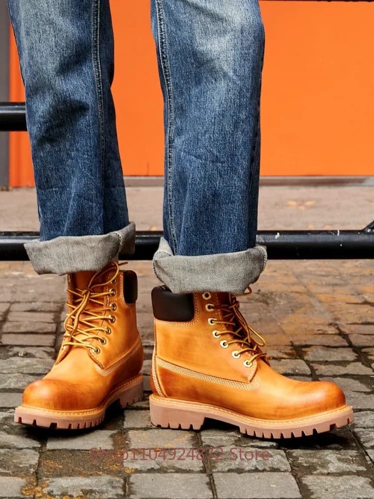Stivali da moto da uomo in vera pelle stile britannico Stivaletti da donna Scarpe da trekking all'aperto Stivali da lavoro casual vintage spazzolati a mano