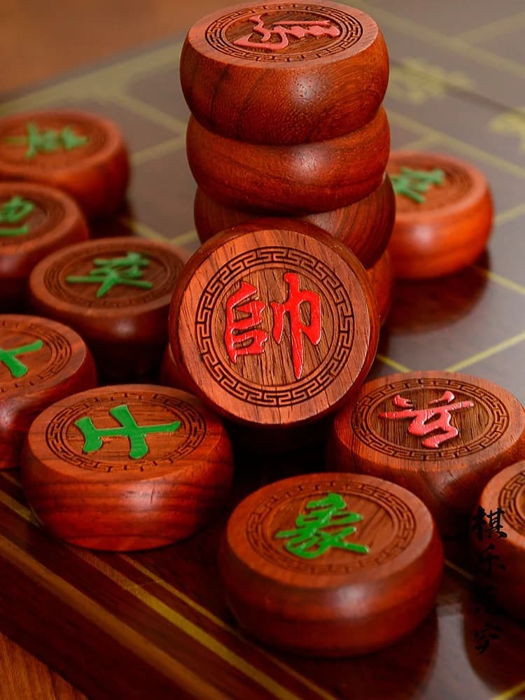 Red Hua Li Wood Chess Piece Individual Black Ebony Blood Sandalwood High End Elm Carved Single Side Red Wood Chess Set