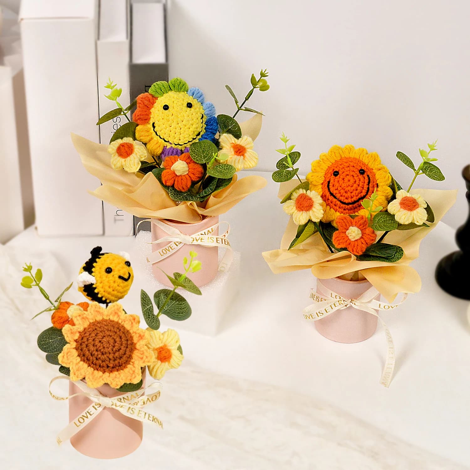 1 bouquet di girasole fatto a mano all'uncinetto in confezione regalo, bouquet di fiori lavorati a maglia per la festa della mamma, il Ringraziamento e la decorazione della casa