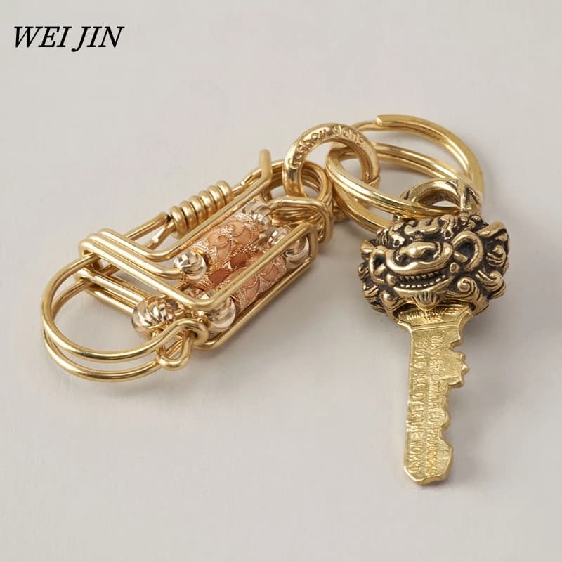 Hand-made brass keychain for 3-wire car, engraved fluorescent round beads, mechanical style men's gift ring with hook buckle