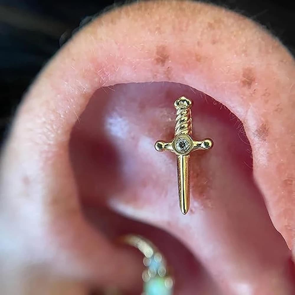 Orecchini a spirale in titanio G23 ASTM F136 con pietre CZ 16G per piercing all'orecchio, per donna, adatti per trago e cartilagine.