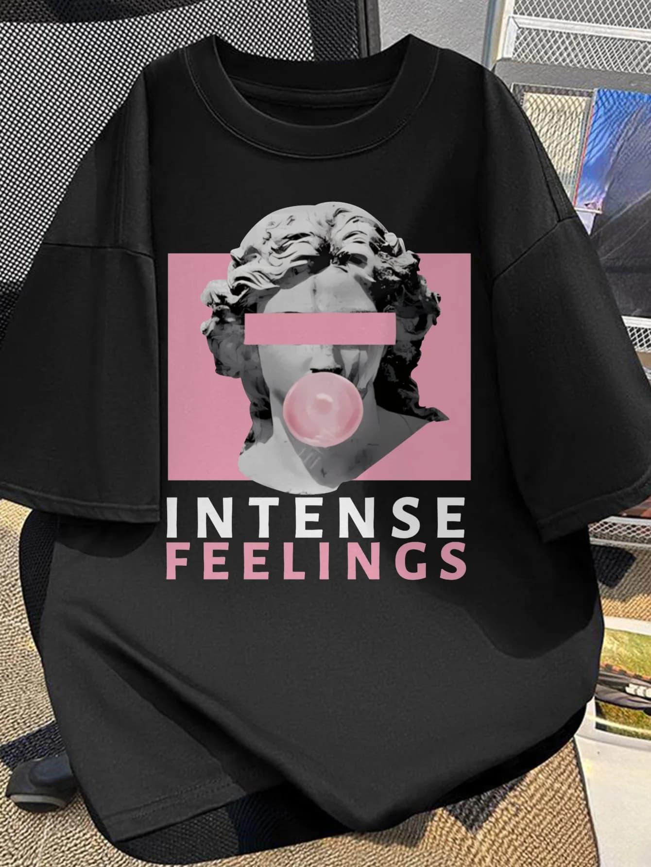 T-shirt da uomo a maniche corte in cotone 100% con stampa grafica scultura "INTENSE FEELINGS" - T-shirt estiva casual girocollo streetwear