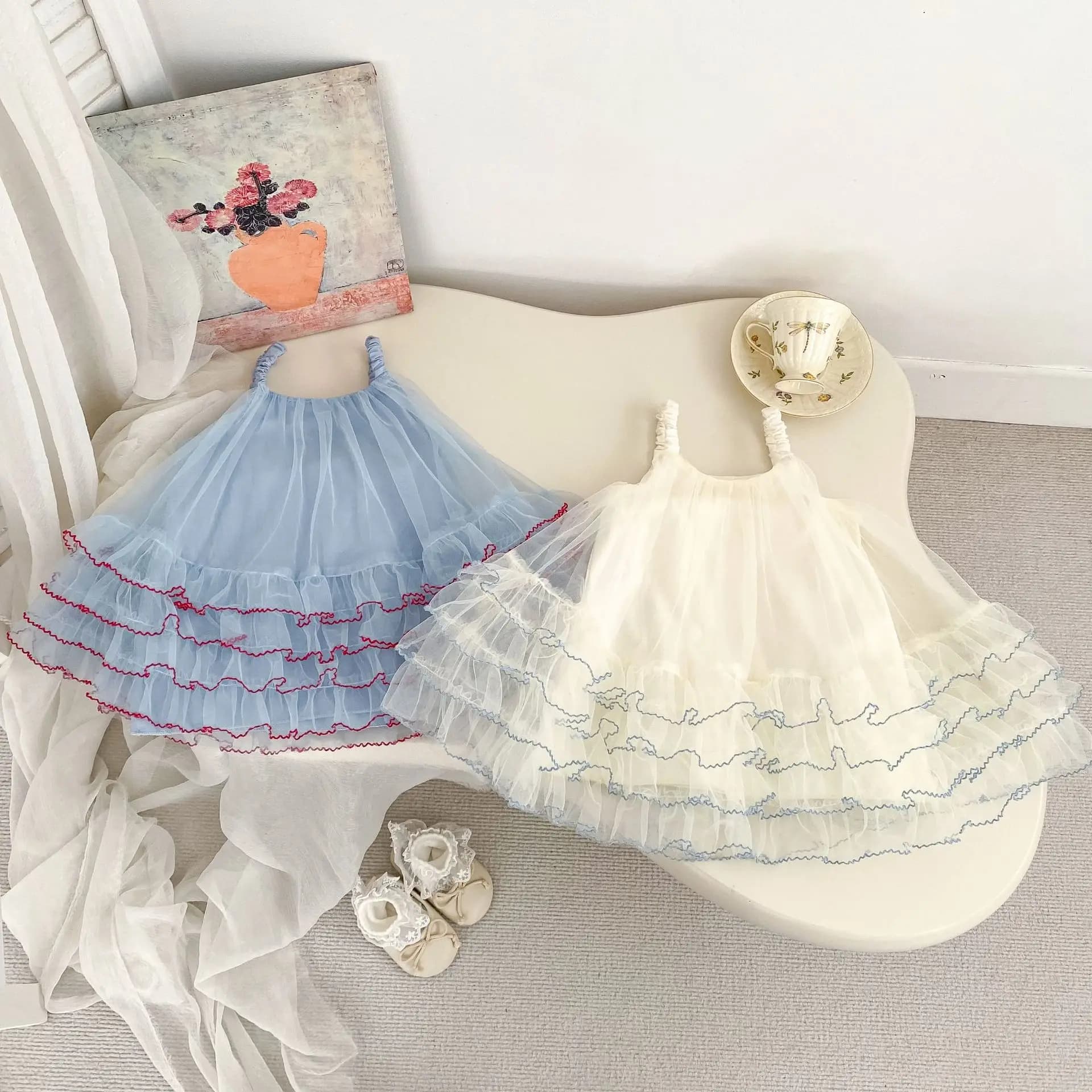 Nuovo Vestito Estivo 2026 per Bambine, Abito Principessa in Tulle con Bretelle, Grazioso Vestito da Ballo per Bambine, Abito in Garza alla Moda per Bambine, Sottogonna per Bambine