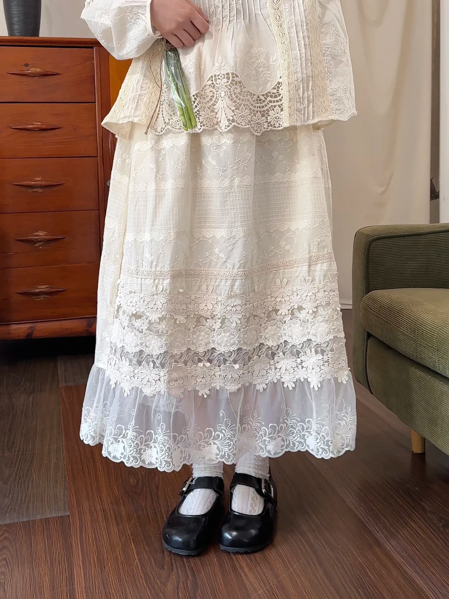 Retro Heavy Embroidery Lace f Skirt Women's Multi-layer Cake Skirt Elastic Waist Slimming Long Skirt Cotton Blend Spring 2026