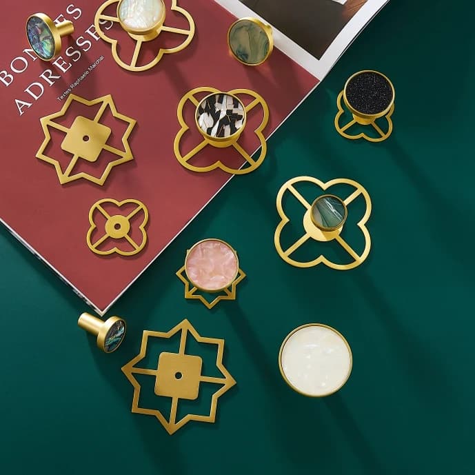 Maniglie per Mobili in Ottone a Forma di Conchiglia, Stile Nordico Semplice, Pomelli Rotondi Colorati per Armadi, Cassettiere e Credenze